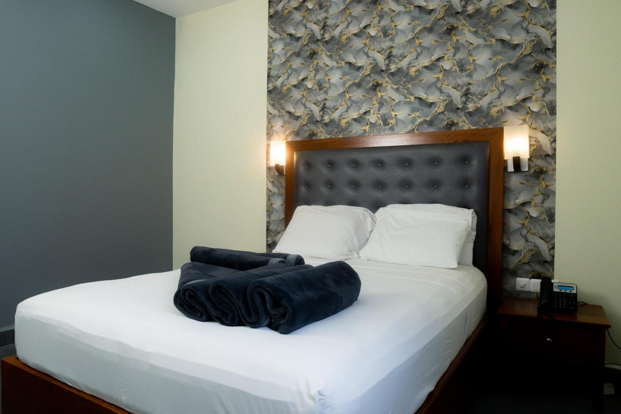 Cincinnati Hotel Yaoundé Екстериор снимка