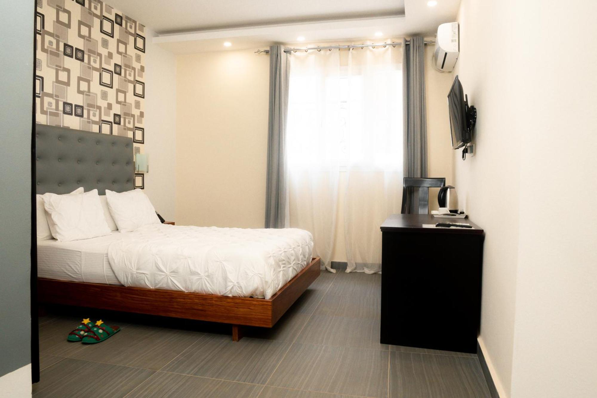 Cincinnati Hotel Yaoundé Екстериор снимка