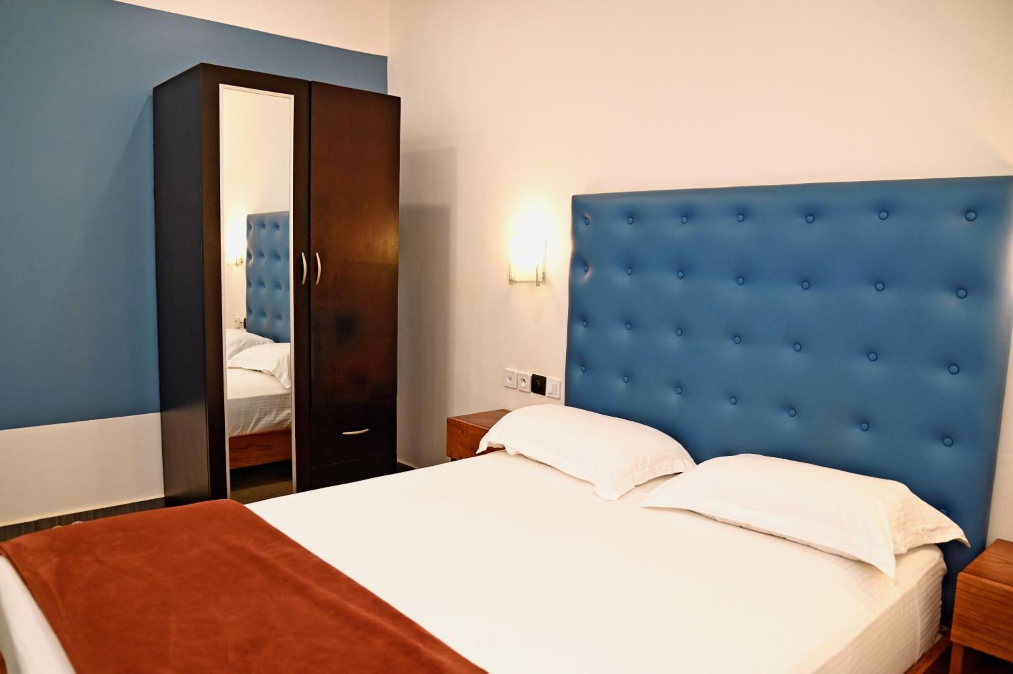 Cincinnati Hotel Yaoundé Екстериор снимка